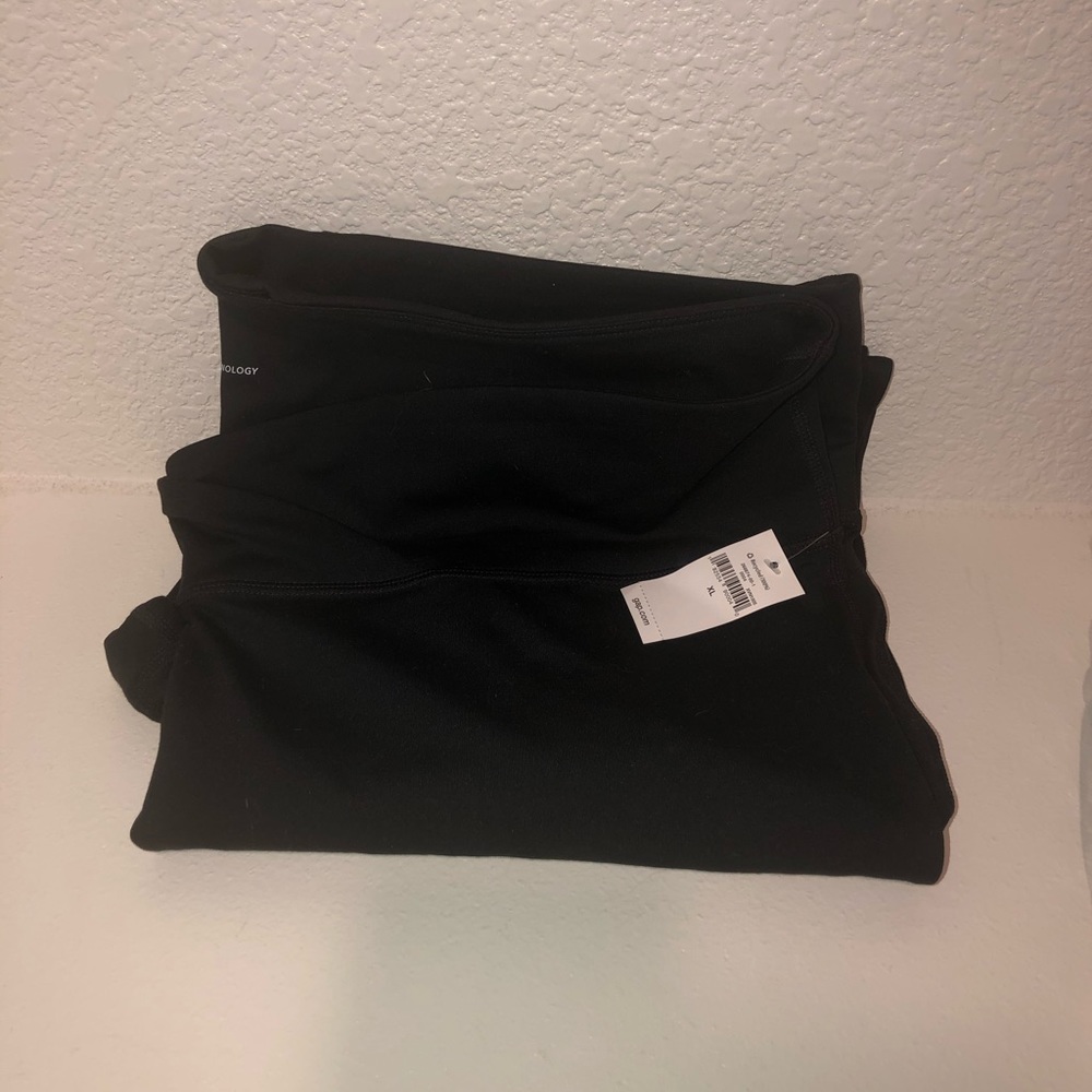 BNWT GAP maternity leggings